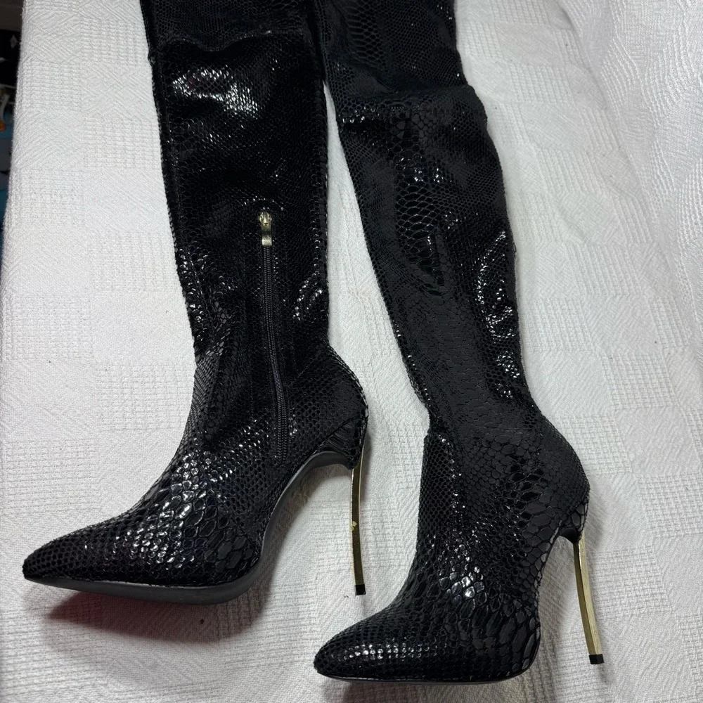 Rumbidzo Thigh High Rare Faux Snakeskin Pointed Toe Stilettos‎ Stretchy Boots 8